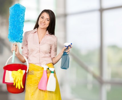 Cleaning technician preparing a carpet cleaning job